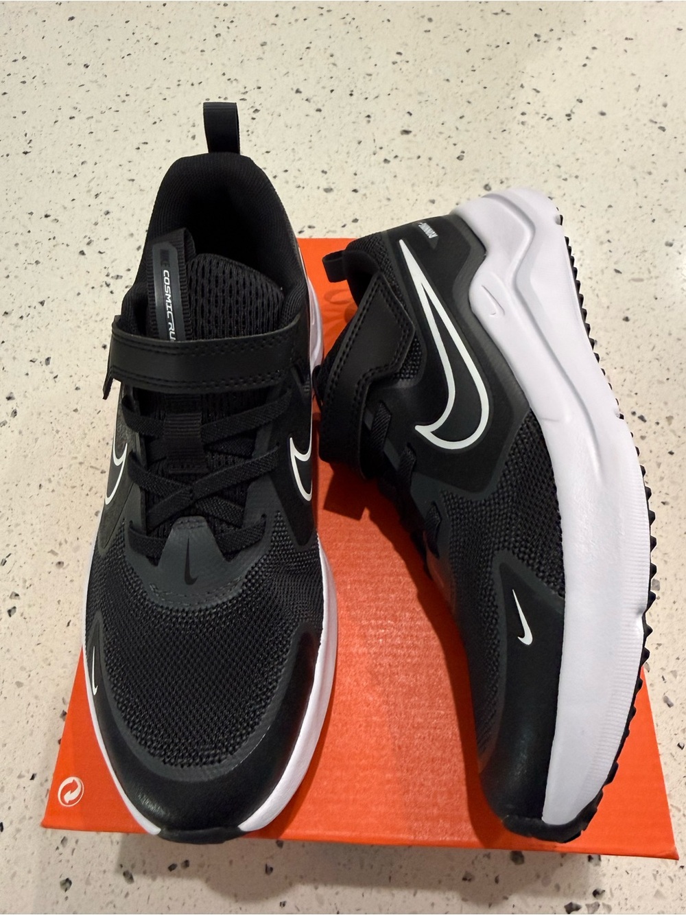 New boys Nike Sz 3 Black and White Slip-On shoes